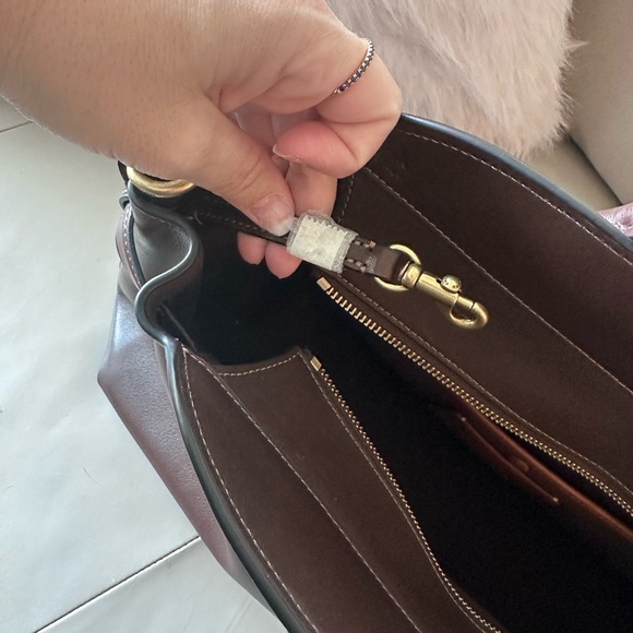 Coach Soft Empire Carryall Size 40 - Picture 5 of 7